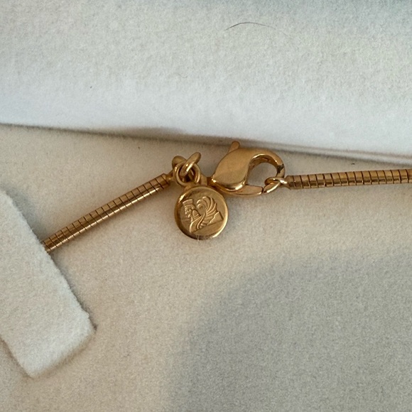 FreyWille Claude Monet, Orangerie Wave Pendant with chain - Picture 2 of 7